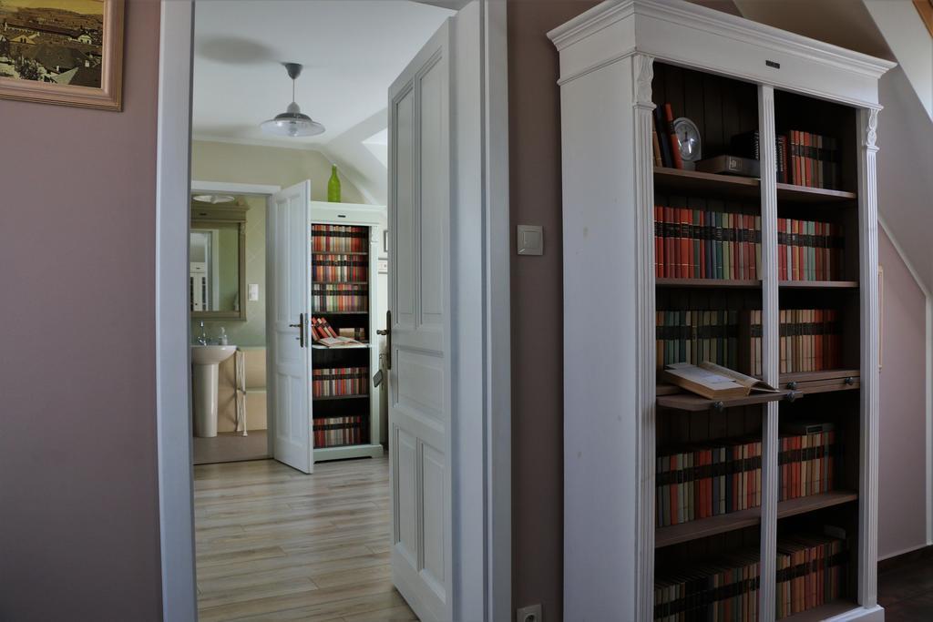 Fogado A Patkolokovacshoz Vendeghaz Szekszard Bed & Breakfast ภายนอก รูปภาพ