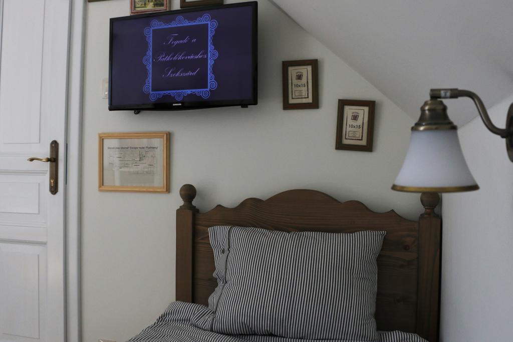 Fogado A Patkolokovacshoz Vendeghaz Szekszard Bed & Breakfast ภายนอก รูปภาพ